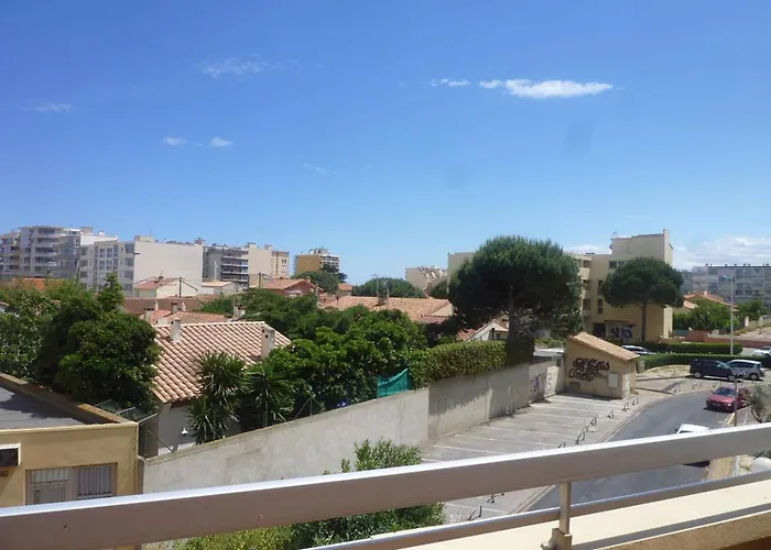 Apartmán Agreable 3 Pieces Avec Terrasse Et Parking A Canet-port - Fr-1-696-114 *