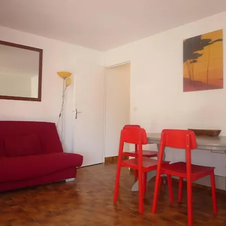 Agreable 3 Pieces Avec Terrasse Et Parking A Canet-port - Fr-1-696-114 Apartment
