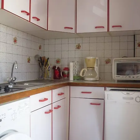 Apartment Agreable 3 Pieces Avec Terrasse Et Parking A Canet-port - Fr-1-696-114 Canet-en-Roussillon