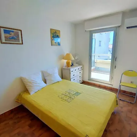 Apartamento 3 Pièces Avec Terrasse Et Parking à Canet-port - Fr-1-696-114
